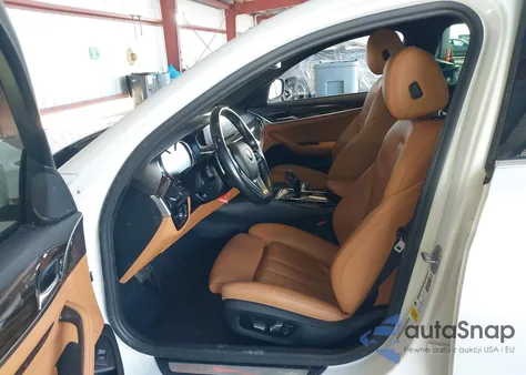 2018 BMW 540I z USA, uszkodzony, nr VIN WBAJE5C52JWA95461